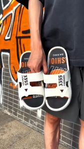 รองเท้าแตะชาย รองเท้าแตะกันลื่นชายพื้นหนานุ่ม ใส่สบาย เข้ากับทุกการแต่งกาย ราคาถูก คุณภาพดี รองเท้ารุ่นใหม่ รองเท้าไปทะเล 