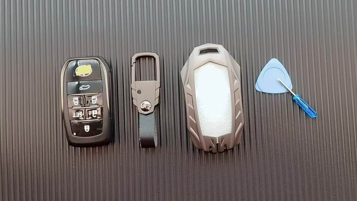 for Toyota Key Fob Cover Smart Key Case Holder Protector Compatible for Sienna Rav4 Prime Venza Fortuner Alphard Vellfire Hilux Land Cruiser (JTYB-Gray)