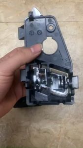 Tay mở cửa trong Kia Morning 2012-2019 bền đẹp giá rẻ Cao Hoàng Shop