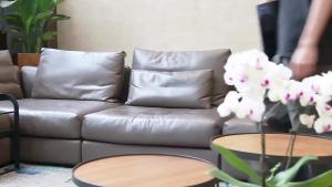 Stand Fan Standing Tower Fan Standing Fan Cooling Fan Tower Fan Bladeless Fan Removable and Washable Vertical Anion Purification Bladeless Fans 风扇