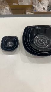 Đĩa nhựa vuông gợn sâu lòng màu Đen nhựa MELAMINE FATACO
