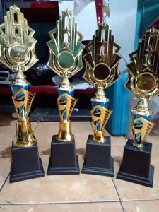 Piala Lomba Juara 1 2 3 4 (NO.8 BODY BIRU RASER) "costum" FREE STICKER (BOLEH satuan)TERMASUK sticker DAN FREE DESIGN
