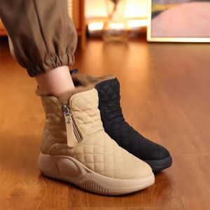 Giày Bốt Đi Tuyết Lót Lông Cừu Dày Chống Trượt Cho Nữ Mùa Đông 2025 Giày Bốt Ngắn Thời Trang Có Khóa Kéo Đế Cao Su