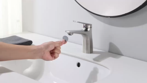 360° Swivel Kitchen Faucet Sprayer Head Bubbler Water-saving Splash-proof Sink Faucet Extender Aerator Nozzle Filter