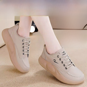 Comfortable Casual Womens Sneakers Thick Bottom Lightweight round Toe Sport Shoes Spring Autumn New Style Clear Warehouse Sale