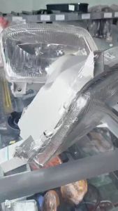 Đèn pha xe tải dongfeng DAFC Trái phải khác nhau 24V bóng Halogen. Hàng Dongceng