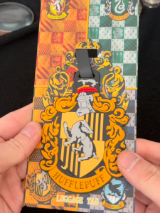 Harry Potter luggage tags hang tags college badges cartoon anime travel bags backpacks pendants gifts