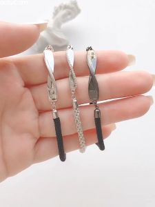 Gelang Pasangan Simpel & Bermakna: Hadiah Spesial untuk Orang Tercinta