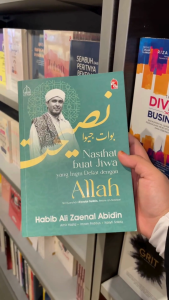 Nasihat buat Jiwa yang ingin dekat dengan Allah by Habib Ali Zainal Abidin - Religion Book