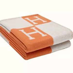 Scandinavian Style Ins Air Conditioner Blanket Shawl Flannel Blanket Thickened