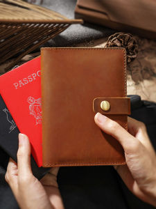 Handmade Leather Card Holder Vintage Style Passport Wallet Durable Storage Solution for Credit Cards And Money