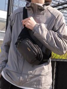 Volunteer | Mens Lightweight Water-resistant Multi-functional Waist Bag