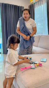 Playmobil 71439 JUNIOR & Tinti: Colourful Jelly Fish Family จูเนียร์ & ทิ้นที่ ครอบครัวแมงกะพรุน