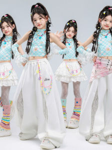 Sweet and Cool Dopamine Style Summer Crop Top Dance Outfit