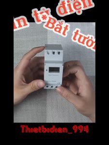 Timer hẹn giờ tự động THC15A 28 chương trình hẹn giờ tối thiểu 1 phút.