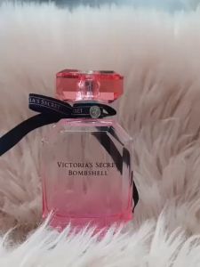 Experience the Sweet and Bold Aroma of Victoriass Secret Bombshell Eau de Parfum