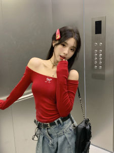 เสื้อยืดแขนสั้นสีแดงสำหรับผู้หญิงไซส์ใหญ่ ทรงสลิมฟิต ทรงเข้ารูป ทรงไหล่เดียว เสื้อชั้นใน เสื้อยืดคอกลมสีพื้นสไตล์เกาหลี