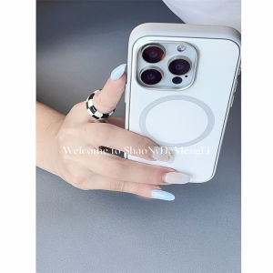 High-End Liquid Silicone Phone Case for  15Promax Magnetic Attraction Protective Cover Lightweight Luxury for Men And Women