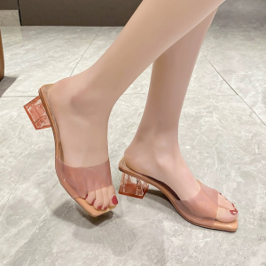 2023 ฤดูร้อนใหม่ส้นคริสตัลใสพร้อมรองเท้าแตะส้นหนารองเท้าแตะแฟชั่นกลางแจ้งและรองเท้าแตะสำหรับผู้หญิงในสต็อก