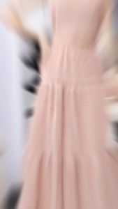 ชุดเซ็ท2ชิ้นลูกไม้ชุดเสื้อสายเดี่ยวและกระโปรงTD125