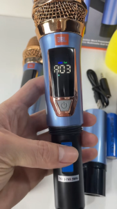 NEW JBL. 40S/60S Professional UHF Wireless Microphone with Built-In Rechargeable Battery For Karaoke Blue microphone