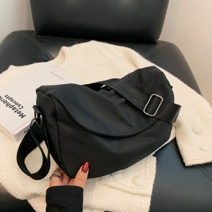 Oxford Cloth Lightweight Travel Bag Womens Crossbody Shoulder Bag Black Versatile Large Capacity Ins Bag New 2024