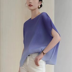 Nova quality⭐One person one pleat ⭐ Miyake fold gradient design senior sense blouse women summer short sleeve thin loose large size temperament slimming bat sleeve T-shirt