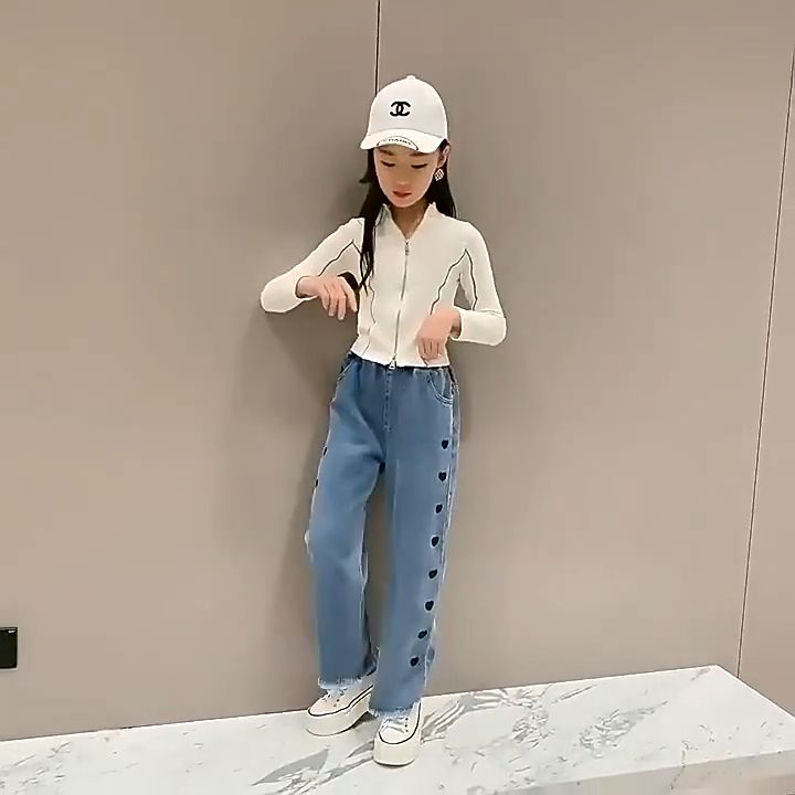 New Jeans Girls Pants for Kids Girls 5-16 Years Old Wide Leg Trousers Denim  Pants Baggy Pants Korean Loose Casual Aesthetics Pants for Kids Girls New  Style Fashion Pants 120-150CM