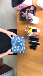 【 Momoko Homez 】Fashion Women Makeup Bag / Cosmetic Bag / Beauty Makeup Bag Organizer / Travel Storage Toiletry Bag /