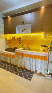 Gorden kolong dapur Segitiga Pony (Free tali + paku / hook tempel 2 pcs)