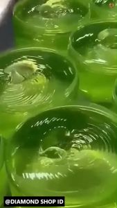 VIRAL !!! Aloe Vera Soothing Gel 99% Ukuran Besar 300 ml Moisturizer Aloe Vera Gel Ori untuk Wajah Glowing Masker Wajah Pelembab Gel Untuk Masker Rambut Bibir Kering Masker Mata Termurah Skincare Mirip Nature Republic Aloe Vera Soothing Gel Aloe Vera Jeju