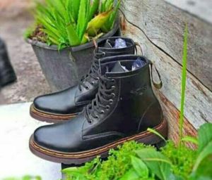SEPATU KULIT DM POL KULIT