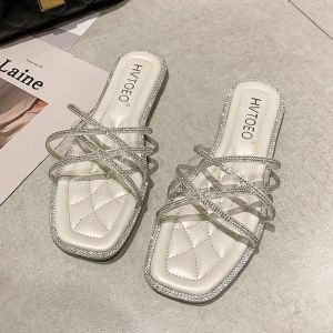 IELGY womens summer new fashion flat-bottomed Roman rhinestone slippers jelly shoes