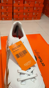 ORTUSEIGHT Sepatu Futsal Catalyst In Raiden White Gold Silver