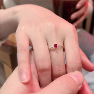 Elegant Vintage Blood Red Ring for Women Sparkling Unique Design Couples Ring Luxury Feel Freshly Released Online Exclusive