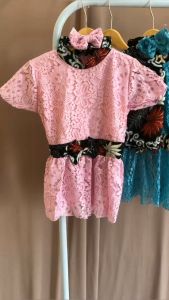 9 Toko Setelan Kebaya Anak Brokat Perempuan HAHYU (Gratis Bando/Pita) Umur 2-5 Tahun Stelan Baju Brukat Rok Batik Putri Sekolah Pakaian Tradisional Etnis Indonesia Seragam Kelulusan Wisuda Kids Girl Etnic Clothing