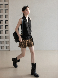 Cantonstory | French Brown Lace-trimmed Leopard High-waisted A-line Short Skirt