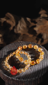 Vòng tay đá thạch anh vàng hợp mệnh Kim & Thủy - NQ Jewelry