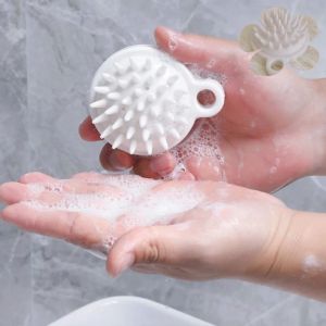 แปรงสระผม ซิลิโคน แปรงนวดผม อุปกรณ์ดูแลเส้นผม ทำความสะอาดเส้นผมให้สะอาด นวดหนังศีรษะ แบบพกพา