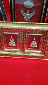 กรอบรูปกระจก พระแก้วมรกตประดับคริสตัลขนาดกว้าง 15.3 นิ้ว สูง 7.6 นิ้ว วัตถุมงคล ติดฝาผนัง ของขวัญหลายโอกาส/เสริมฮวงจุ้ย/ตกแต่งบ้าน PP