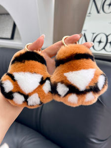 Kawaii Little Tiger Claw รถพวงกุญแจตุ๊กตาของเล่นตุ๊กตาน่ารักกระต่ายขนสัตว์แขวนเครื่องประดับสําหรับกระเป๋าถือและกระเป๋าเป้สะพายหลังสําหรับสตรี