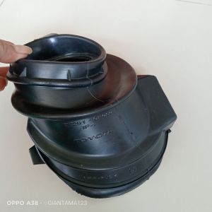 Karet Boot Pipa Tangki Toyota Innova Reborn Bensin dan Diesel ori