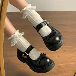 รองเท้า Mary Janes ส้นหนาสไตล์ย้อนยุคสำหรับผู้หญิงในช่วงฤดูร้อน รองเท้าส้นแบนแบบสวมหัวกลมสไตล์ญี่ปุ่น รองเท้าแฟชั่นสำหรับใส่ไปเที่ยว