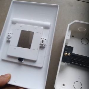 Tủ Aptomat Ekit  - Tủ chứa 1 át đôi hoặc tủ chứa 2 át đôi (lắp nổi hoặc âm tường)
