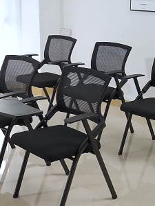 Foldable Training Chair With Writing Board Breathable Mesh Back Thick Sponge Seat Portable Foldable Conference Office Chair for School Classroom College Meeting Room