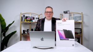 Kensington MagPro Elite Magnetic Privacy Screen for MacBook Pro & Air