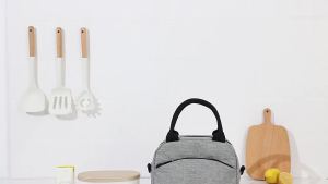 Lunch Bag with Shoulder Strap Handle Cooler Bag Women Portable Food Bag for Work Student Thermal Lunch Box Fridge Bag