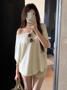 Casual Loose Batwing Sleeve Shirt Slant Shoulder Vintage Style Womens Knitted Sweater Comfortable Fit Summer Fashion Top