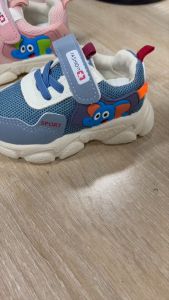 รองเท้าผ้าใบลําลอง พื้นหนา กันลื่น แฟชั่นสําหรับเด็กผู้ชาย และเด็กผู้หญิง เหมาะกับการเล่นกีฬา