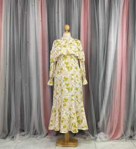 D302 งานเดรสแฟชั่นมุสลิมสาวอวบใส่ได้ ดีไซน์ระบายรอบพลางต้นแขนชายกระโปรงทรงหางปลาใส่พริ้วสวยมีเชือกมัดหลังปรับไซส์ได้เนื้อผ้าไหมอิตาเลียนพิมพ์ลายหวานสวยเก๋ม๊าก